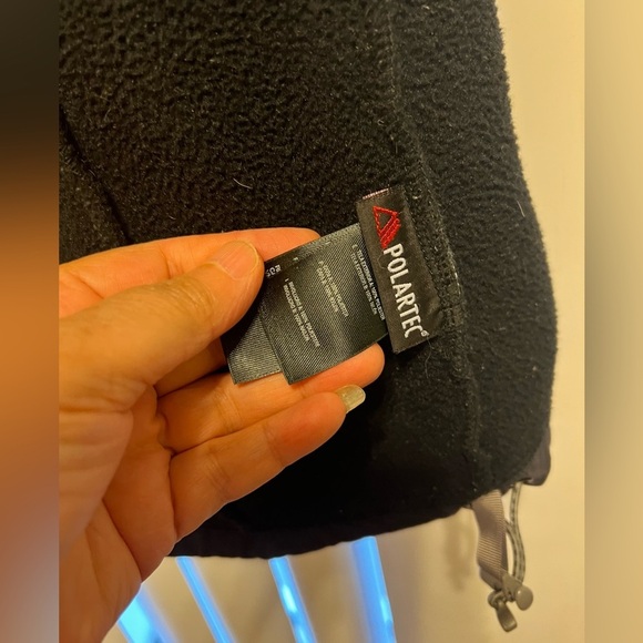 The North Face Women's Full-Zip Fleece Jacket, Size Medium-Black color. - Picture 8 of 14